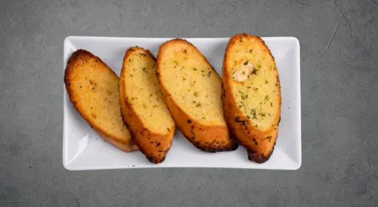 Garlic Bread - Chicken Collection in Sundon Park LU3