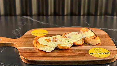 Cheesy Garlic Bread