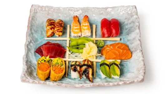 NIGRI & SASHIMI SUPER BOX (18 pcs) - Sushi Collection in Finsbury Park N4