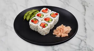 Spicy Salmon Cucumber Uramaki (8pcs)