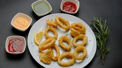12 Calamari Fritti