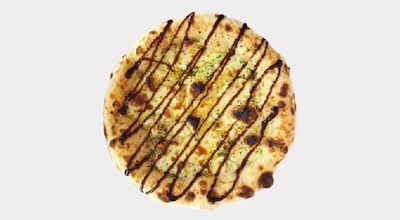 Garlic Bread with Cheese & Balsamic Drizzle