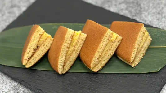 LEMON CUSTARD DORAYAKI - Kaburi Delivery in Fobbing SS17