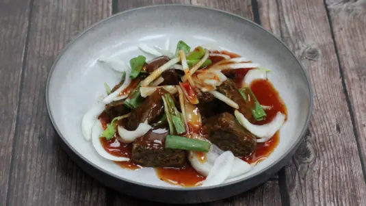 Vegan Beef with Chilli Sauce 🌶🍃 - Thai Food Delivery in Chells Manor SG2