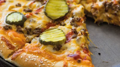 Cheeseburger Pizza