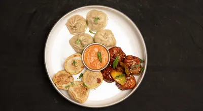Momo Platter