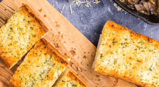 Garlic Bread with Cheese & Onion