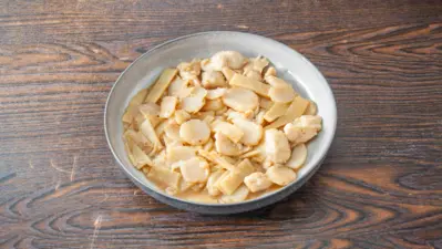Chicken with Bamboo Shoots & Water Chestnuts