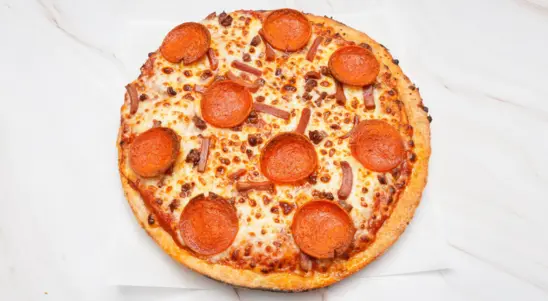 Hotbox Meat Overload - Restaurant Delivery in Sedrup HP17