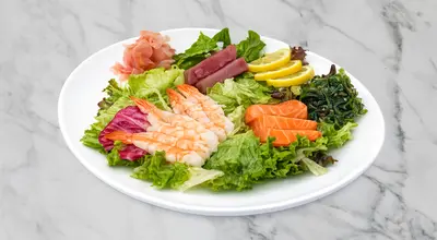 Mixed Sashimi (6pcs)