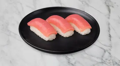Tuna Nigiri (3pcs)