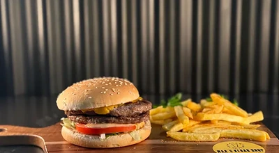 Half Pounder Meal