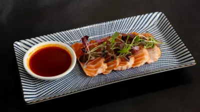 Salmon Tataki 5pc