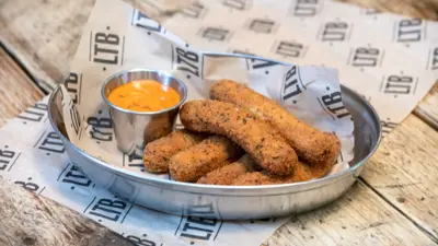 Deep Fried Mozzarella & Dip