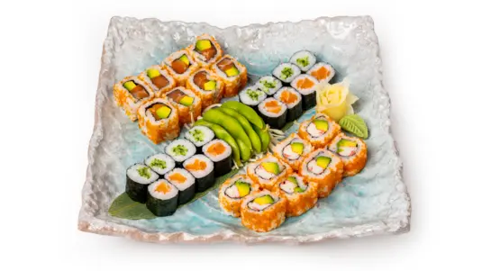 TASTY BLEND (32 pcs) - Hosomaki Collection in Millwall E14