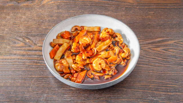 King Prawns with Cashew Nuts