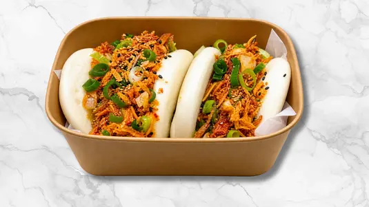 Two fluffy bao buns filled with crispy prawn katsu, fresh salad and our mouth-watering Korean sauce.