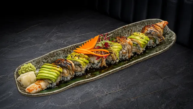 Dragon Roll Maki (8pcs)