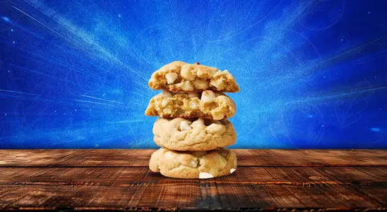 4 Warm White Chocolate Cookies - Yummie Pizza Collection in Round Hill BN1