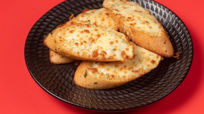 Garlic Bread with Cheese