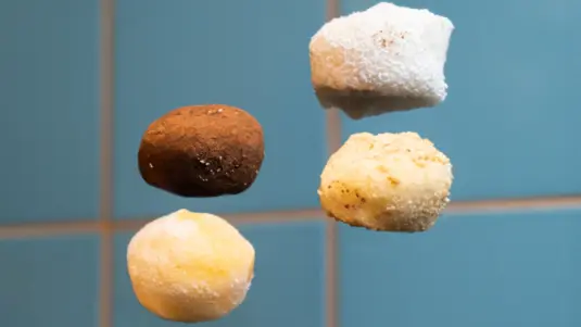 Little Moons - Chocolate Ganache (2 pieces) - Stir Fry Collection in Tower Hill RH13