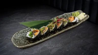 Grilled Salmon Skin Roll Maki (6pcs)
