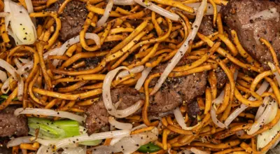 Black Pepper Beef Chow Mein