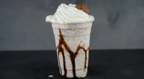 Ferrero Rocher Milkshake - Wraps Delivery in Middle End LU6