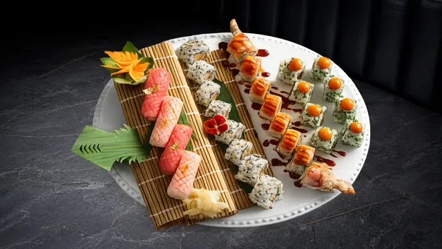 Party Sushi Box (64pcs)