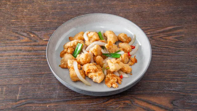 Spicy Chicken with Peppercorn Salt 🌶