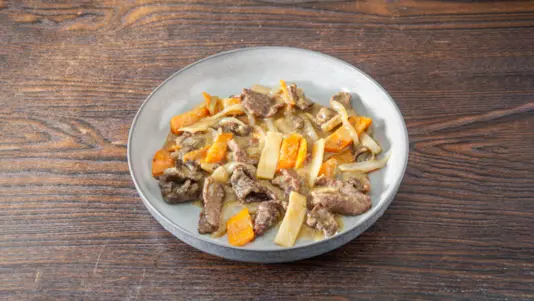 Beef Thai Green Curry 🌶🌶 - Thai Delivery in Lower End LU6