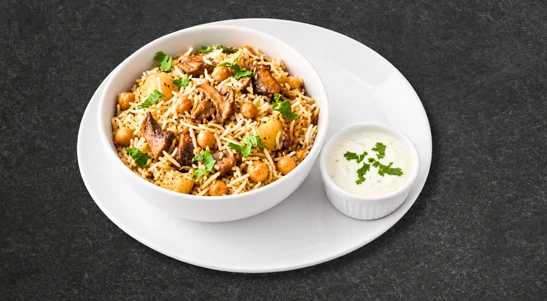 Wild variety of mushrooms & potato with a roti dum lid. — delivery in Seafield PO12