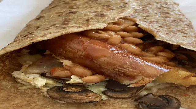 12" Super Filled Oatcake Light Cheese