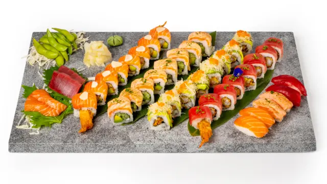 PREMIUM PLATTER (42 pcs)