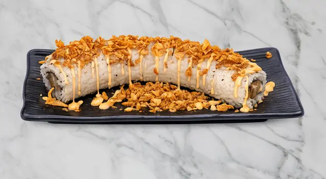 Crunchy Salmon (8pcs)