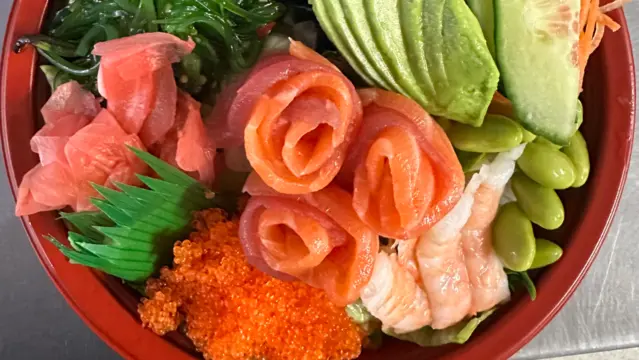 Sashimi Salad