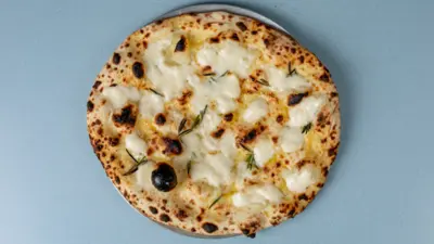 Garlic Bread with Vegan Cheese