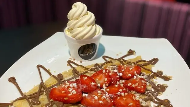Strawberry Crepe