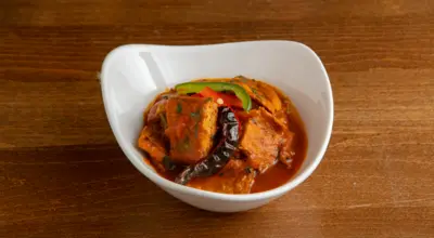 V1. Vegan Chicken Curry 🌶🌶🌶 (VE)