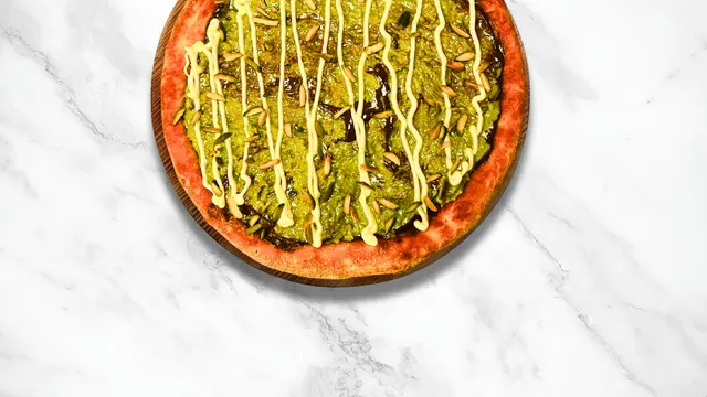 Kunafa Pizza