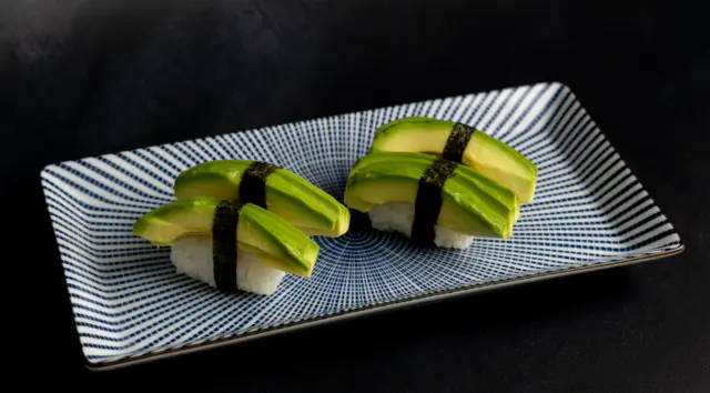 Avocado Nigiri 4 pieces