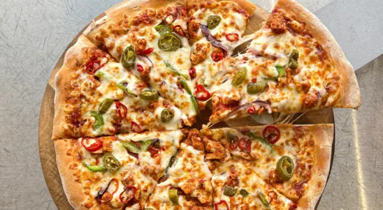 Spicy Chicken Tinga - Local Pizza Delivery in Hainault IG7