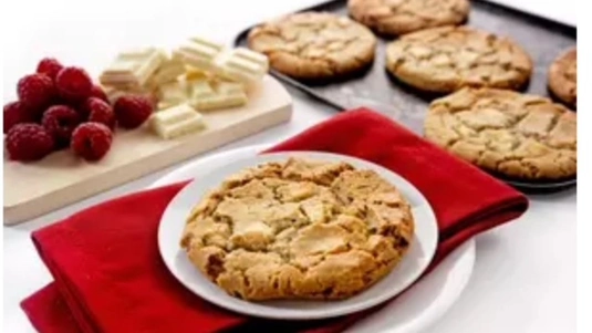 White Choc Raspberry Cookies - Chicken Delivery in Teversham CB1