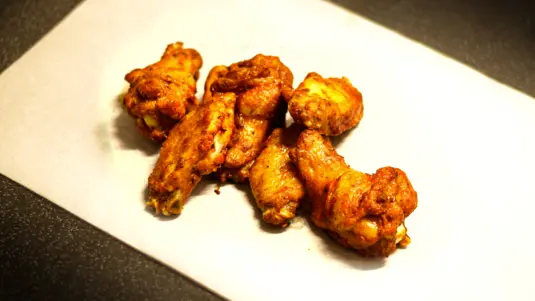 Hot Buffalo Chicken Wings 🌶 - Pizza Delivery in Jordon S61
