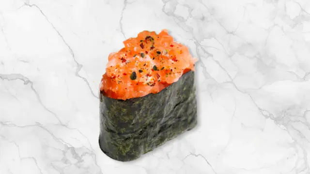 Spicy Salmon Gunkan
