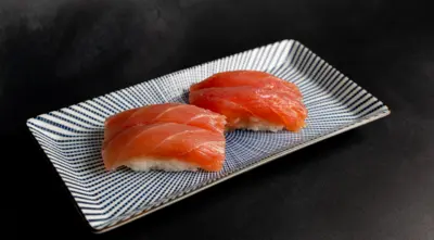 Tuna Nigiri 4 pieces