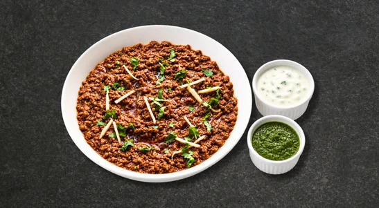 Minced beef & lamb cooked until a thick consistency. — delivery in Tipner PO2