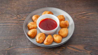 Sweet & Sour Chicken Balls (10)