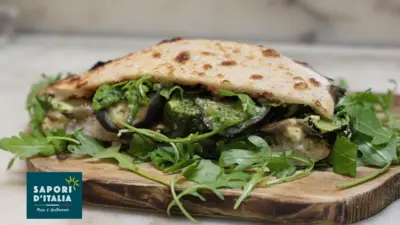 Puccia Homemade Panini Vegetarian 1/2