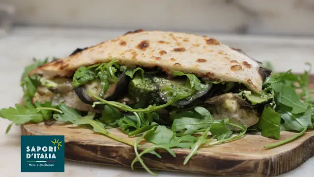 Puccia Homemade Panini Vegetarian 1/2